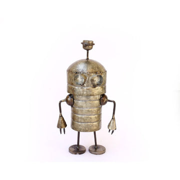 Recycelte Tisch-Alien-Figur