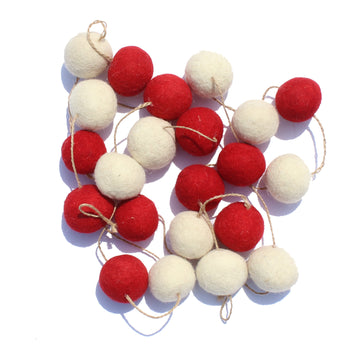 Pom Pom Garland 144 Red And Off White