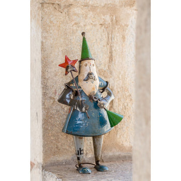 Recycelte Weihnachtsmannfigur